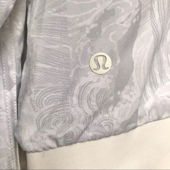Lululemon Reversible Bomb Around Zip-Up Jacket Size 10 - Picture 9 of 16